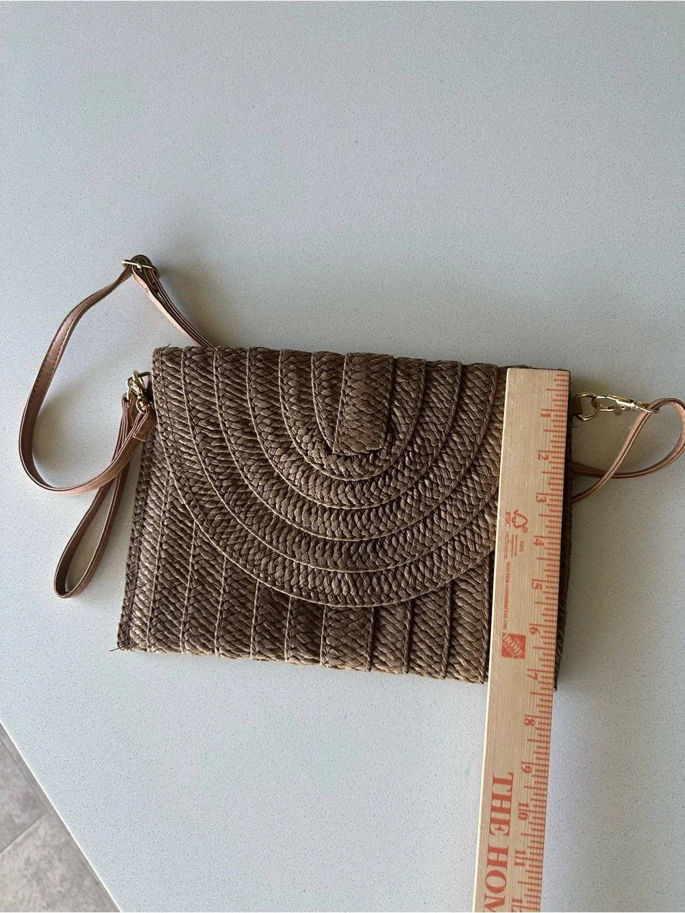 Woven Straw Crossbody Bag in Light Brown